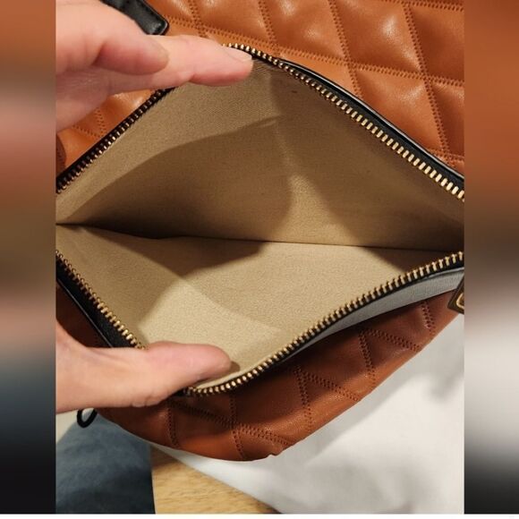 Givenchy Quilted Duo Shopper Tote - Picture 7 of 13